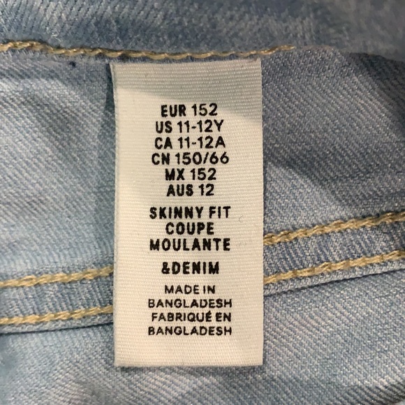 Light Skinny Jeans - Picture 9 of 10